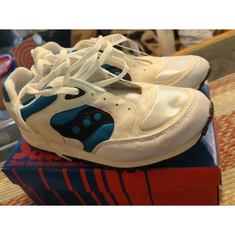 Vintage SAUCONY Jazz 4000‎ Shoes White Blue Sz 9 w/ OG Box Made In USA Deadstock